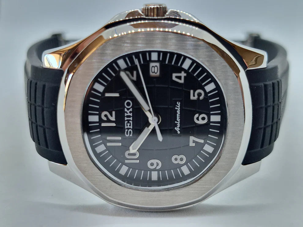 BLACK DIAL