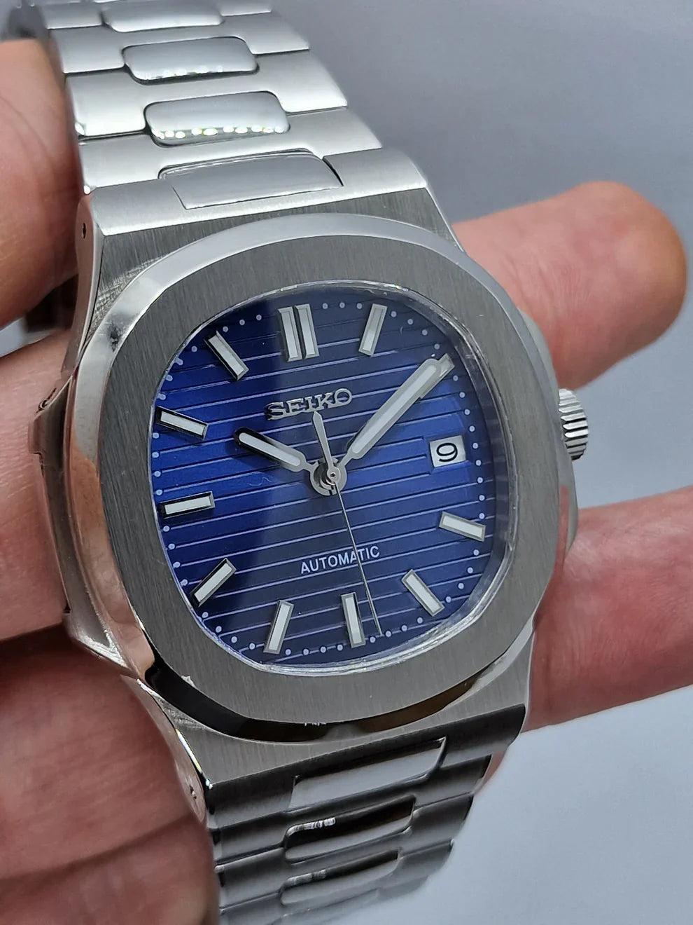 NAVY BLUE DIAL
