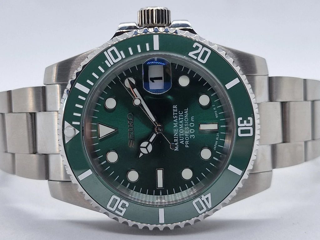 GREEN DIAL