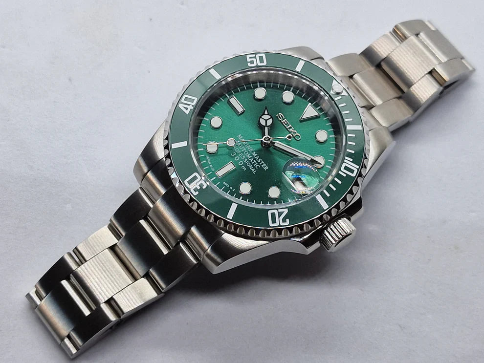 GREEN DIAL