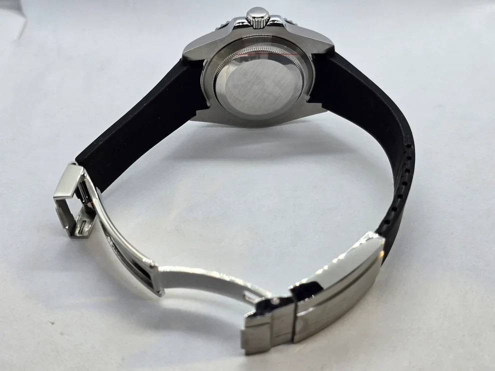 ALL BLACK OCEAN DIAL
