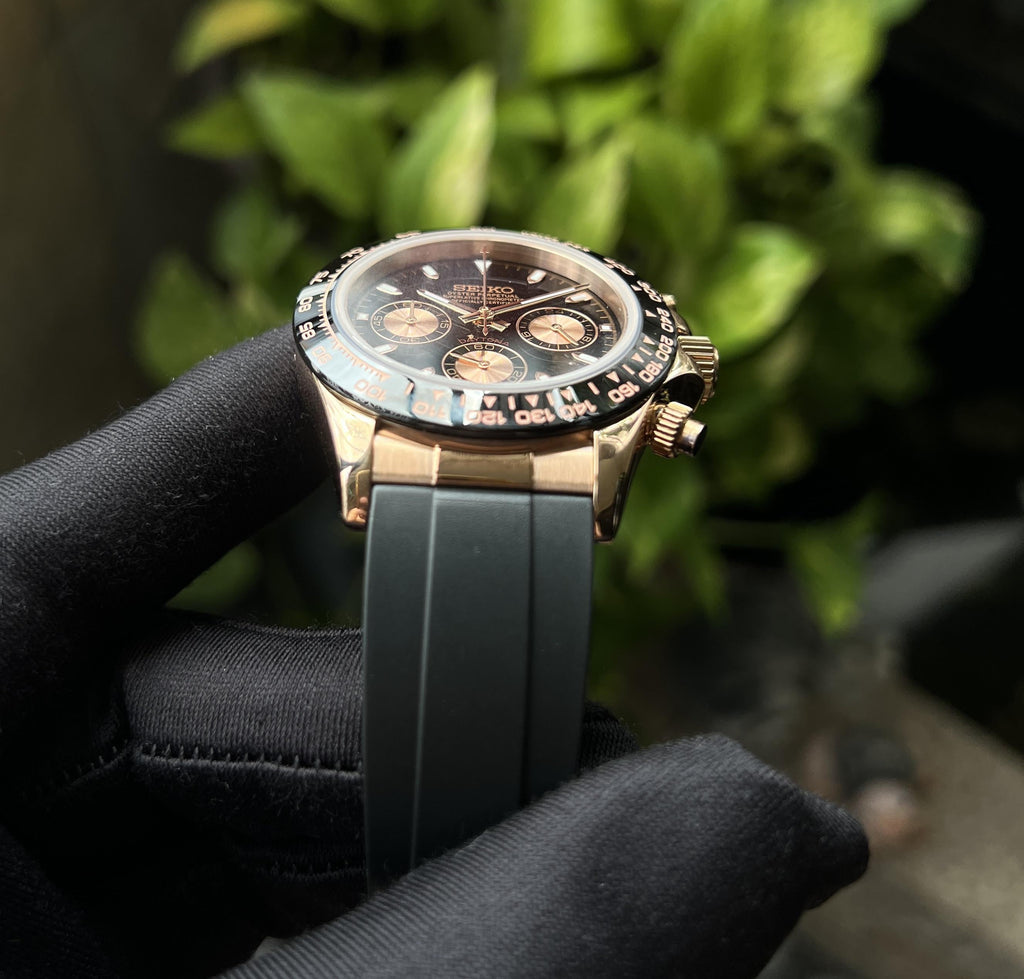 BLACK DIAL AND ROSE GOLD