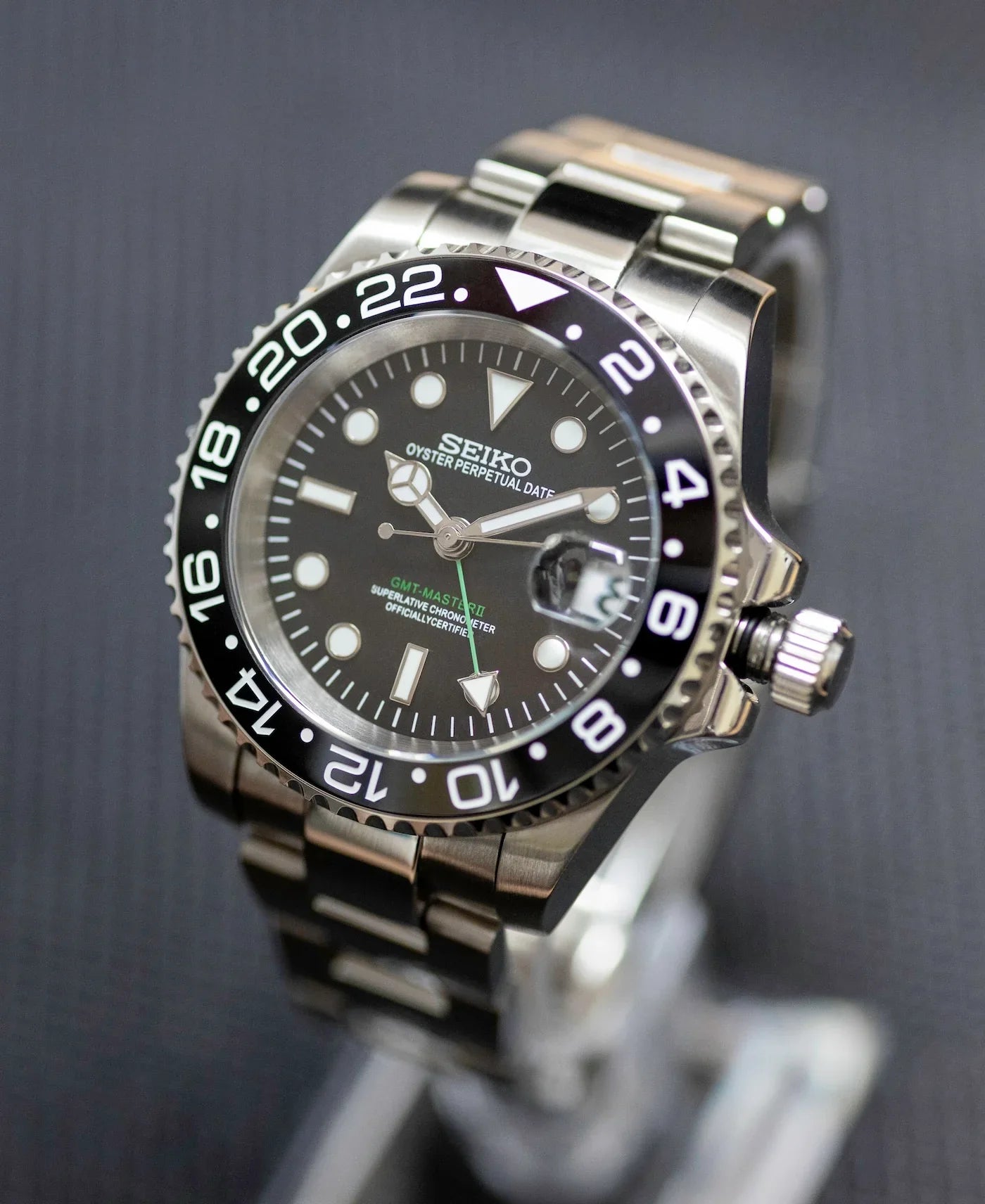 BLACK DIAL