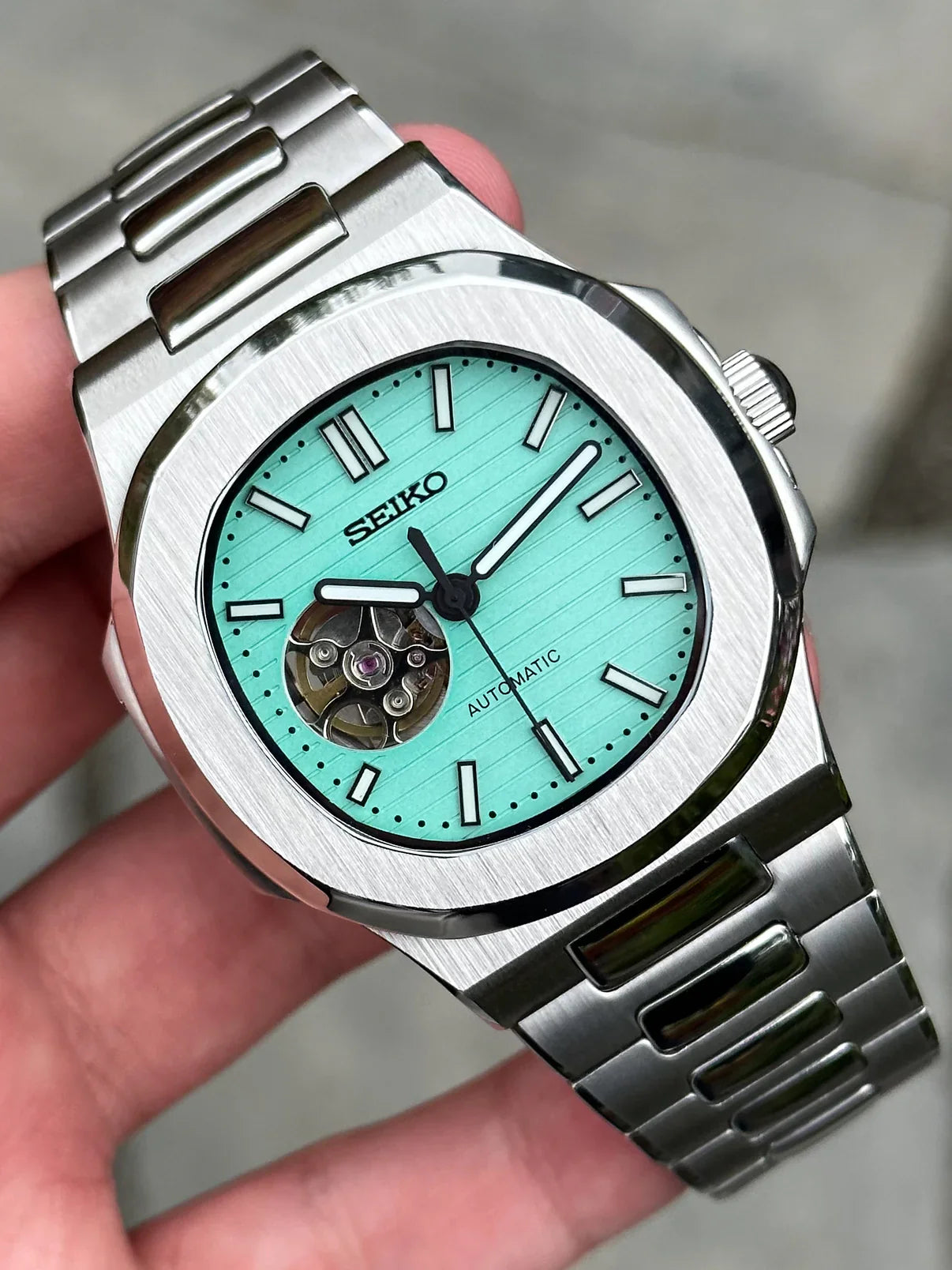 TIFFANY DIAL OPEN HEART