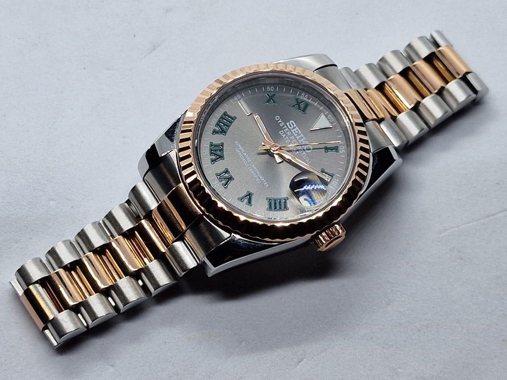 TWO TONE ROMAN DIAL