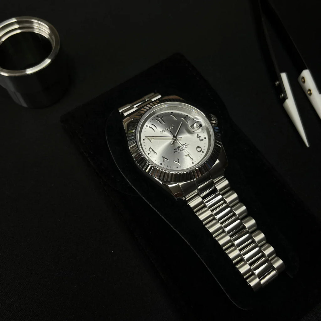 GREY ARABIC DIAL