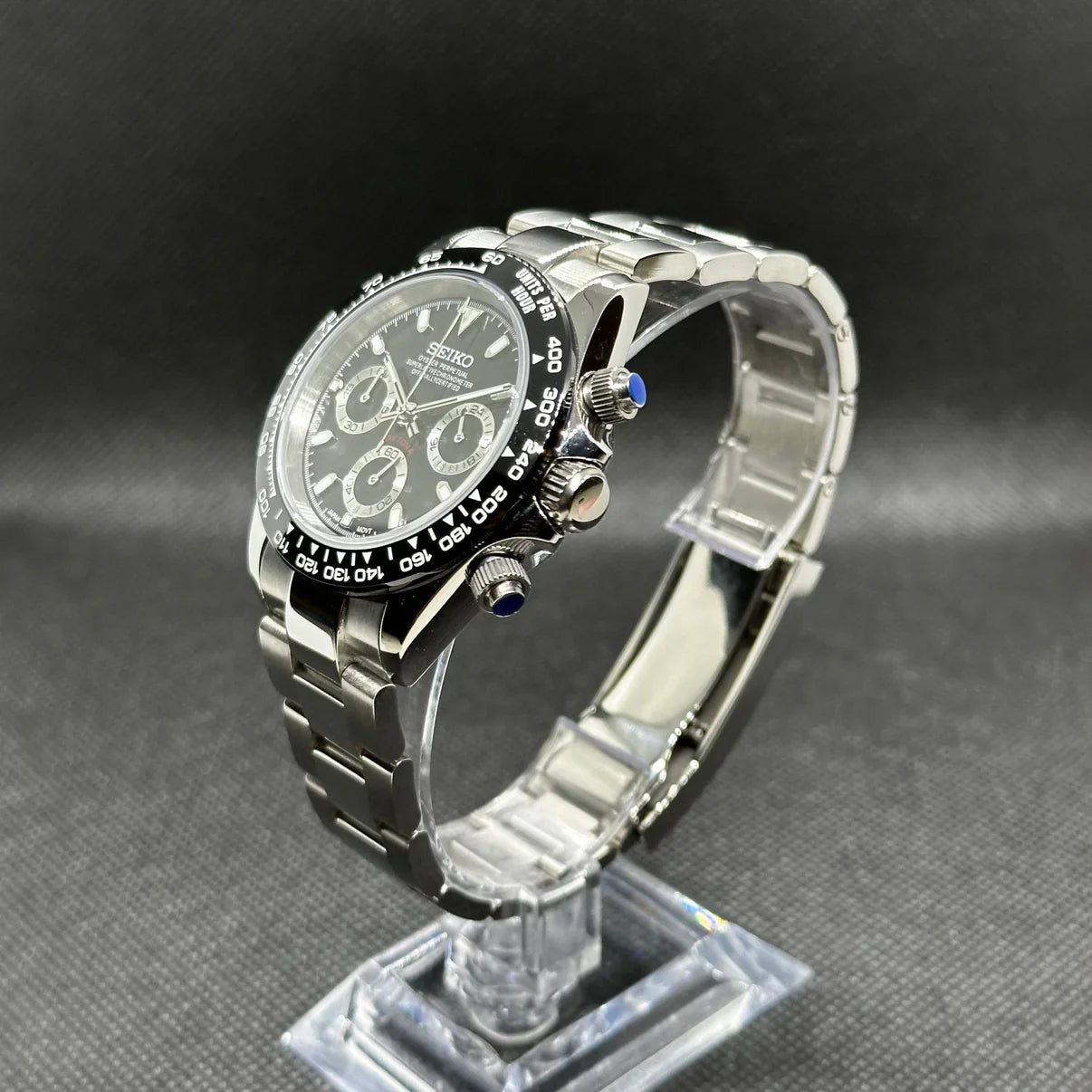 BLACK DIAL